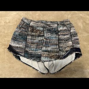 Colorful lululemon Hotty hot size 10 4’